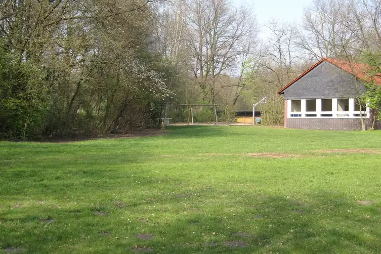 Jugendzeltplatz Heidebrinkschule mit Selbstversorgerhaus