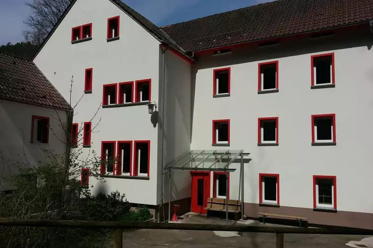 Freizeit und Seminarhaus Geschwister Scholl - Waldfrieden 1