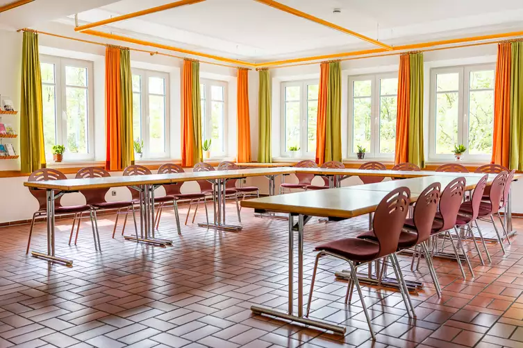 Jugendfreizeitzentrum Am Weinberg - Jugendübernachtungshaus -