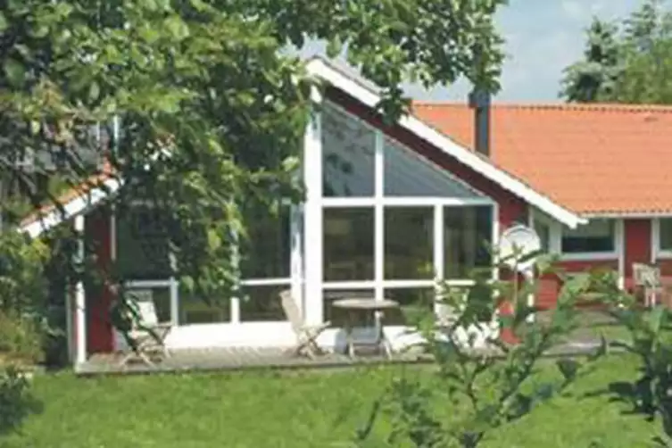 all arts: Seminarhaus und Hotel