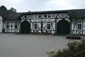 Hausansicht Schützenhalle Assinghausen Olsberg