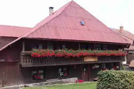 Hausansicht Schwarzwaldhütte Wieden