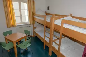 Jugendg�stehaus