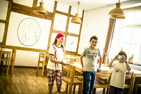 Jugendg�stehaus