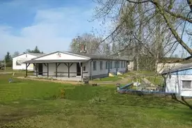 Hausansicht Ferienzentrum am Plätlinsee Wustrow
