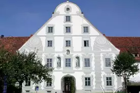 Hausansicht Zentrum für Umwelt und Kultur Benediktbeuern