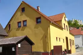 Hausansicht Haus Ruine Flochberg Bopfingen