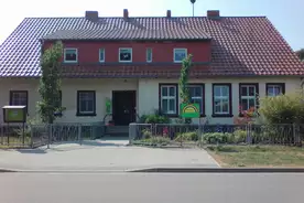 Hausansicht Herberge "Haus Regenbogen" Letschin