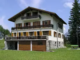 Hausansicht Ski-und Ferienhaus Staffel Stoos