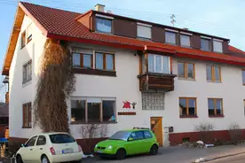 Hausansicht Jugendbildungsstätte Bempflingen Bempflingen
