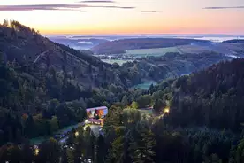 Hausansicht Ferien- und Freizeitanlage Schalkau