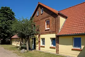 Hausansicht Alte Schule JBA e.V. Welzin