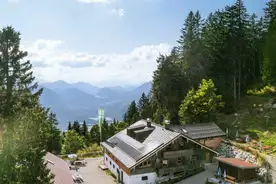 Hausansicht Lenggrieser Hütte Lenggries