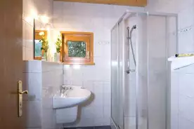Jugendg�stehaus
