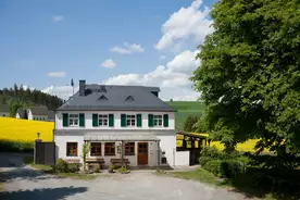 Hausansicht Dom Helder Camara Haus Berg