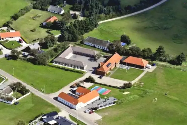 HO Lejrskole | gruppenhaus.de