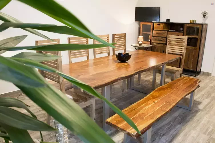 Gwuni Mopera | gruppenhaus.de