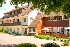 Hausansicht Gruppenhaus Waldresidenz Holzminden