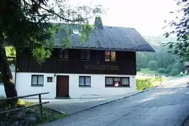 Hausansicht Skihütte Tiengen Bernau