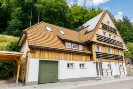 Hausansicht Design Ferienhaus an der Linachtalsperre Furtwangen Vöhrenbach