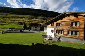 Hausansicht Ferienhaus La Siala Sedrun-Tschamut
