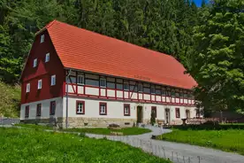 Hausansicht Ferienhof Grundmühle - Bauernhaus Hohnstein