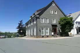 Hausansicht Haus in der Mitte Winterberg