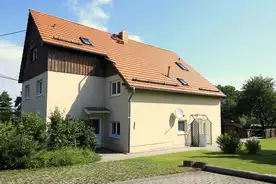 Hausansicht Ferienhaus Am Kugelzippel Waltersdorf bei GÃ¶rlitz