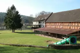 Hausansicht Kinderparadies Hohenloher Hof Michelstadt