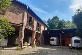 Hausansicht Airstream Hotel Kahla