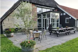 Hausansicht Gruppenhaus Keastermar Eastermar