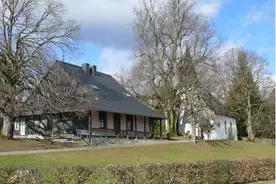 Hausansicht Ev. Jugend- und Freizeitheim Heiligenbösch Leisel