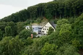Hausansicht Naturfreundehaus Laacherseehaus Mendig