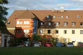 Hausansicht Jugendhaus St. Christophorus Bad DÃ¼rkheim