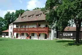 Hausansicht Kath. Jugendhaus Schloss Einsiedel Kirchentellinsfurt