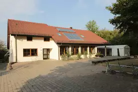 Hausansicht JugendfreizeitstÃ¤tte Kirche und Sport Obersulm