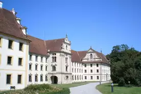 Hausansicht Bildungshaus Kloster Obermarchtal Obermarchtal