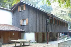 Hausansicht Falkenberghaus Vorra-Artelshofen