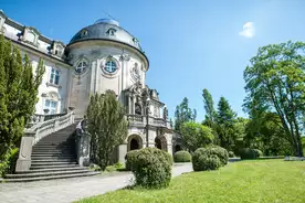 Hausansicht Begegnungsstätte Schloss Craheim Stadtlauringen