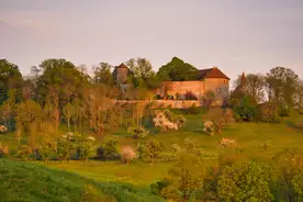 Hausansicht Biohof Tannenburg BÃ¼hlertann