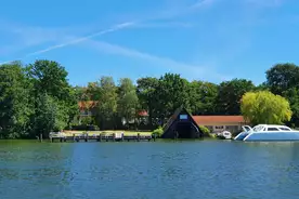 Hausansicht Waldhotel am See Berlin