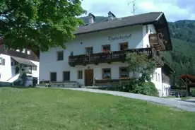 Hausansicht Gruppenhaus Thalackerhof in SÃ¼dtirol St. Georgen/Bruneck