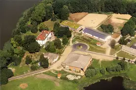 Hausansicht Ferien am Schloss Behren-LÃ¼bchin