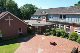 Hausansicht OKM Freizeitheim gGmbH Uplengen - GroÃoldendorf