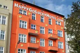 Hausansicht HappyGoLuckyHotel.com Berlin