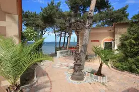 Hausansicht Feriendorf und Surfschule Pepelow