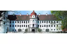 Hausansicht Bayerische MusikAkademie Alteglofsheim